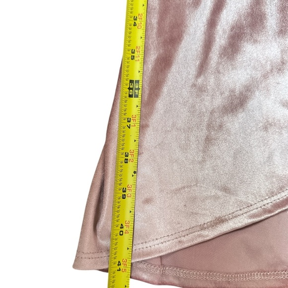 Lulu's Wrap Dress Women’s | Mauve Pink | Sz Medium | Velvet | High Low - Picture 6 of 8